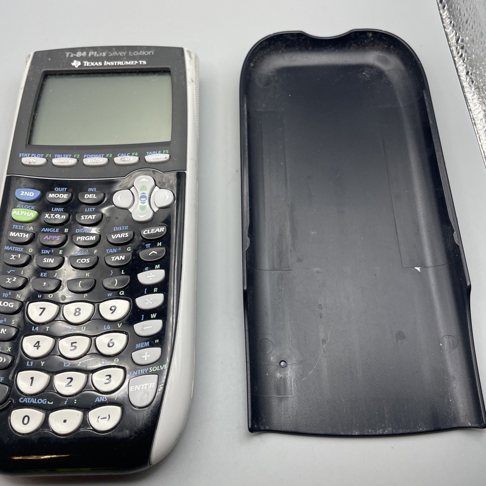 TI-84 Plus Silver Edition Graphing Calculator. Tested & Works