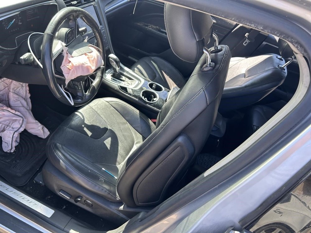 FUSION 2013 High Mounted Stop Light 104727220