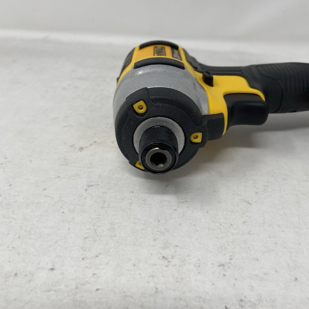 Dewalt 20V Volt Max 1/4-in Compact Impact Driver DCF885 *Tool Only*