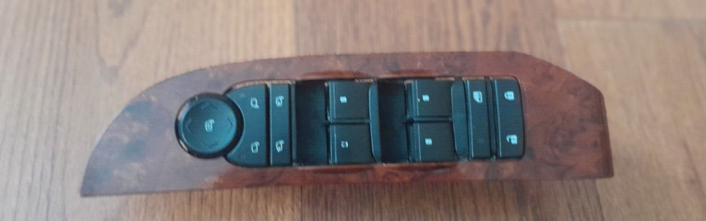7 -1 4 GM LH(Driver Side) FRONT WINDOW SWITCH BEZEL OEM 25783951AC