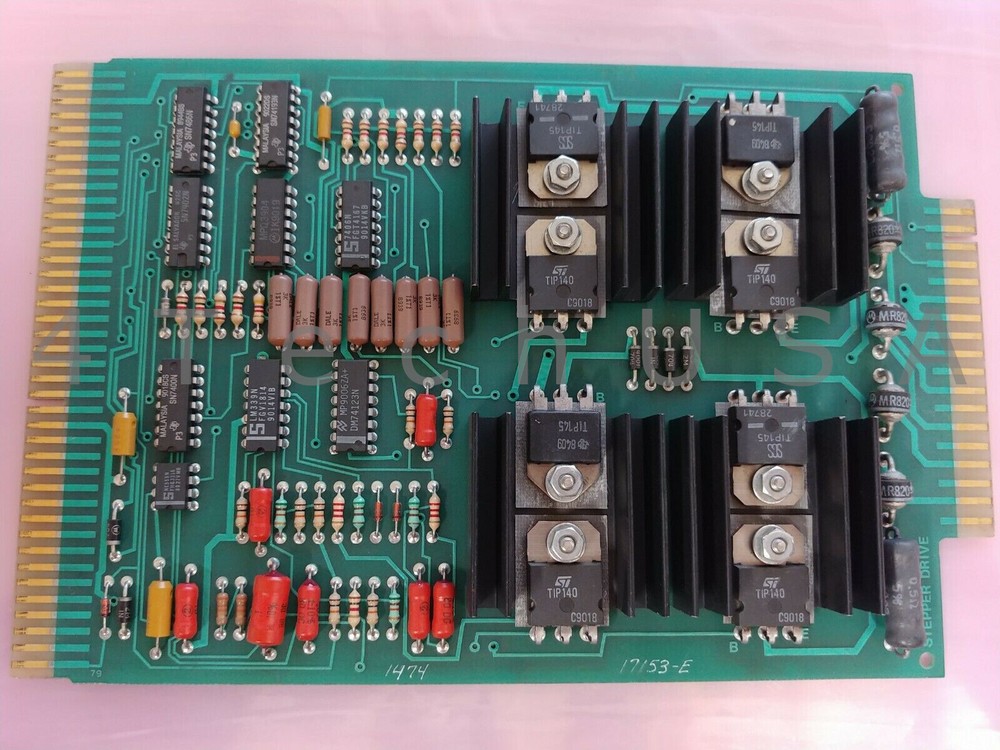 Universal Instruments Stepper Driver Card 17153000 Rev E