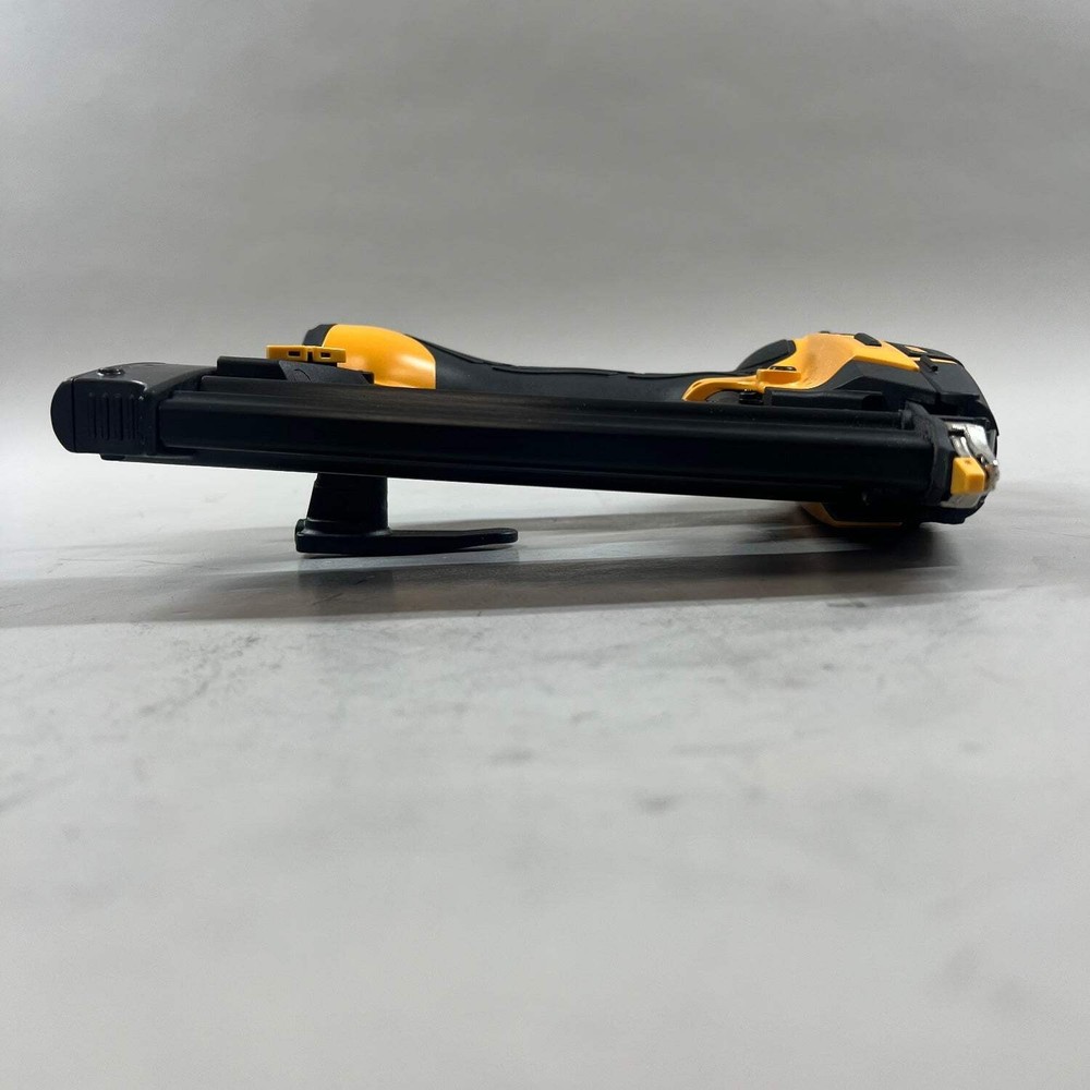 Bostitch BTFP12233 Nail Gun