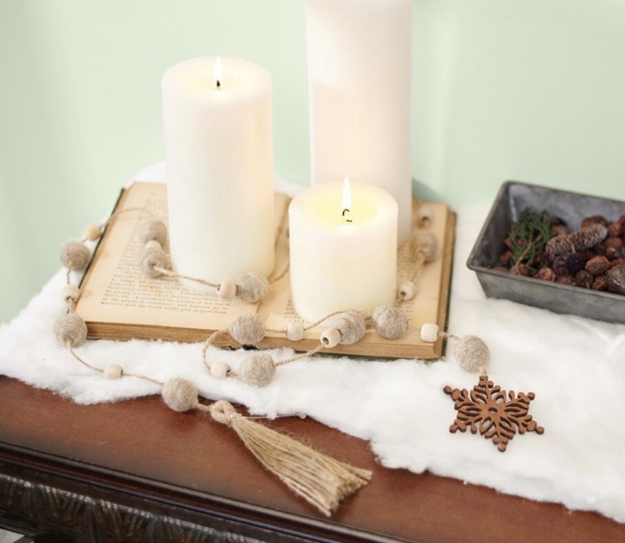 Snowflake And Tassel Garland