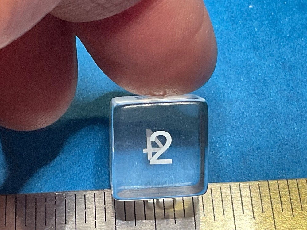 TRANSPARENT BACKGAMMON CUBE————BG-2