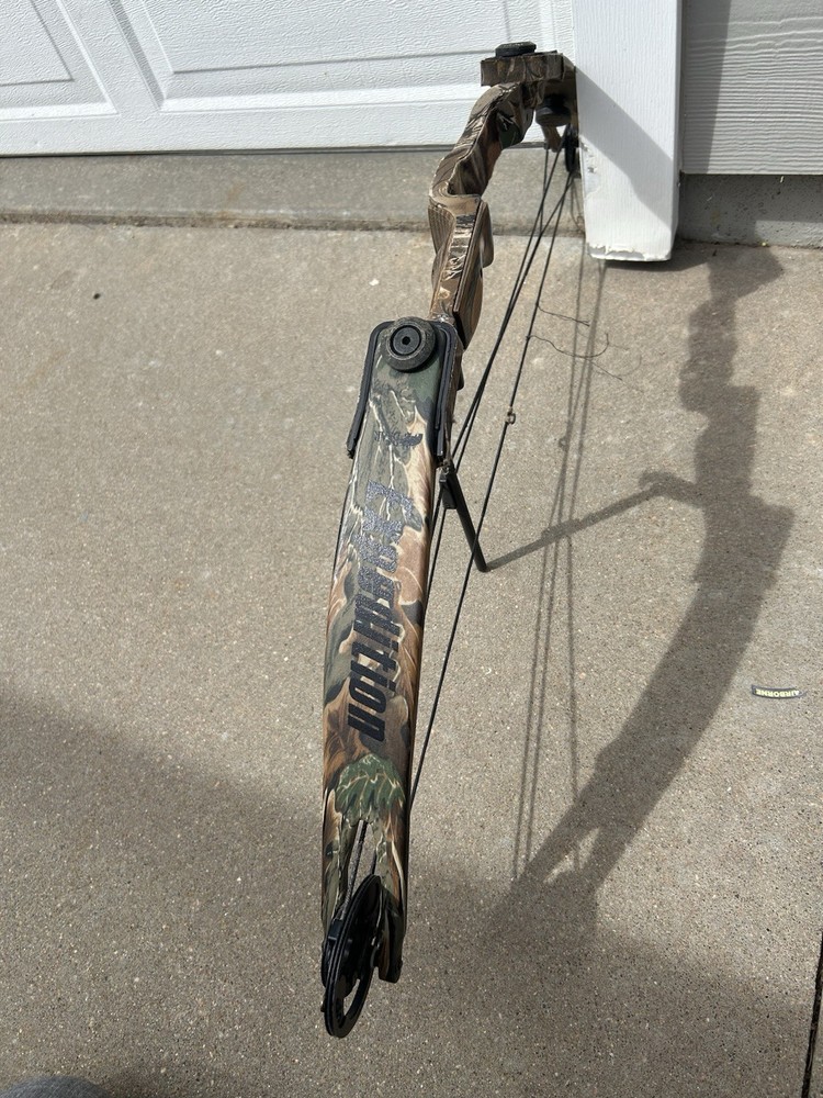 Bear Expedition Compound Bow