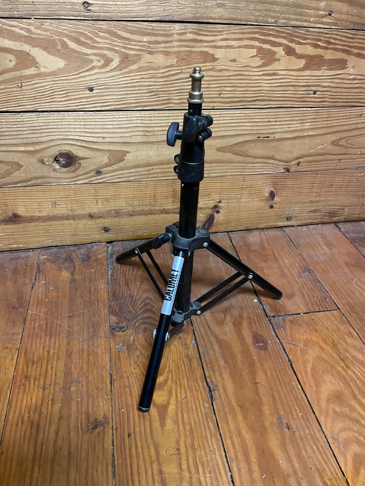 Calumet 156BLB Small Tripod