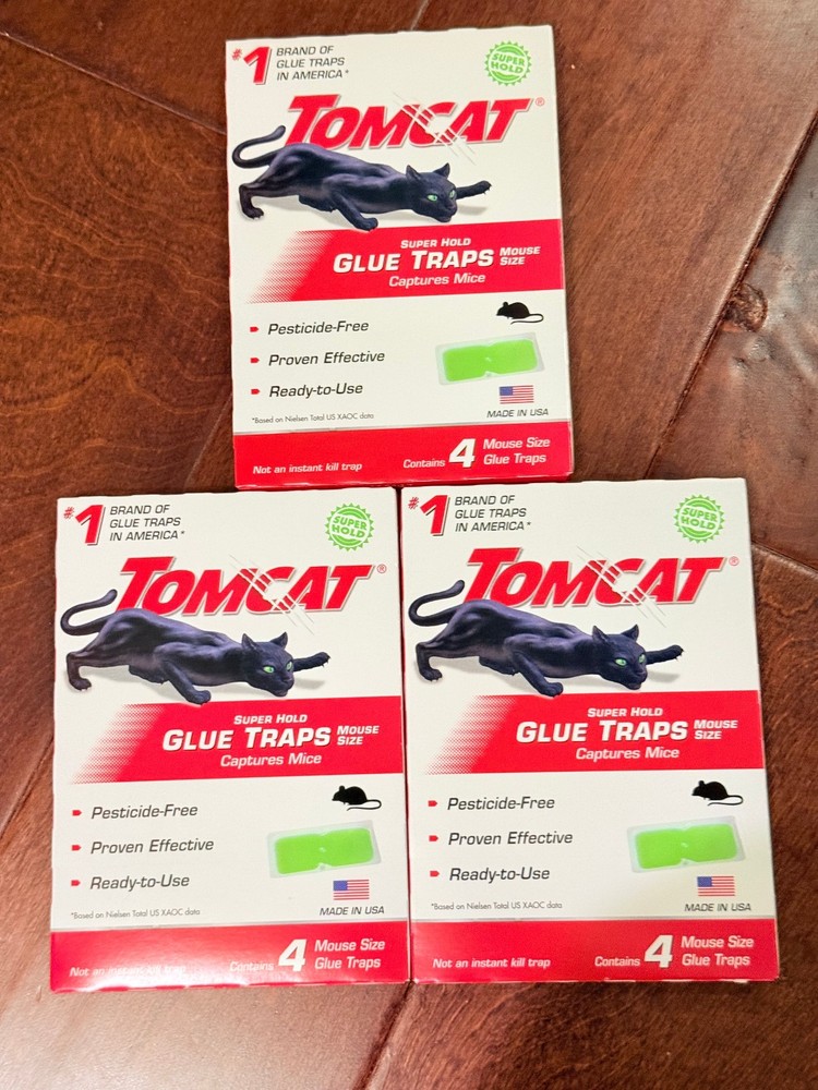 3-PACK Tomcat Super Hold Glue Traps Mouse Size, 4 Traps (Mouse Size)