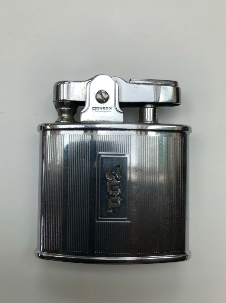 Vintage Ronson Standard Lighter With Pouch