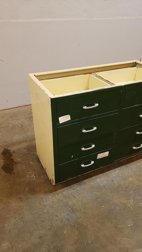 4' Kewaunee Casework 8 Drawers(S6LLST11370)