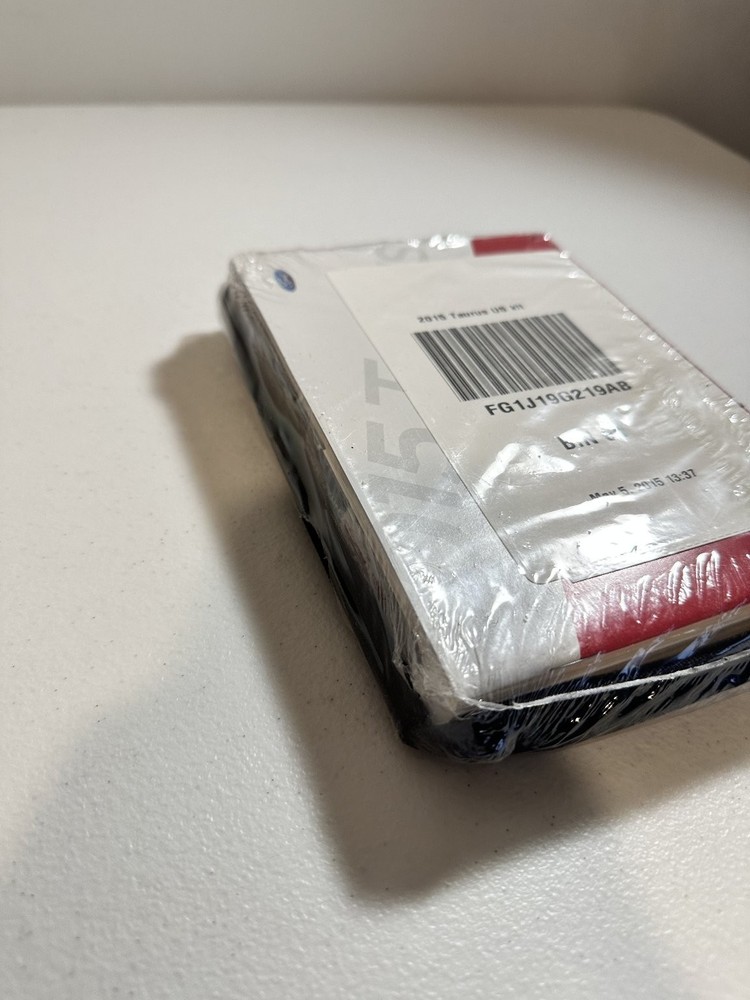 2015 Ford Taurus Owner's Manual Set