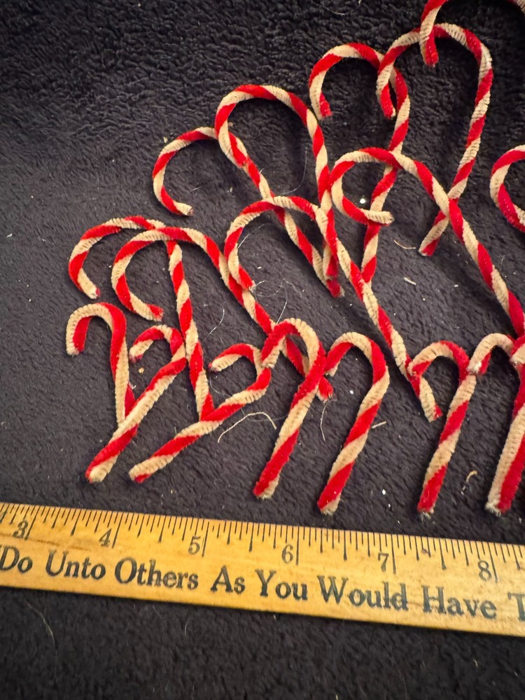 Primitive Candy Canes (11 Medium, 9 Small)