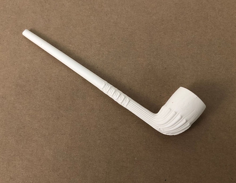 Historical Clay Pipe with Fluted Pattern