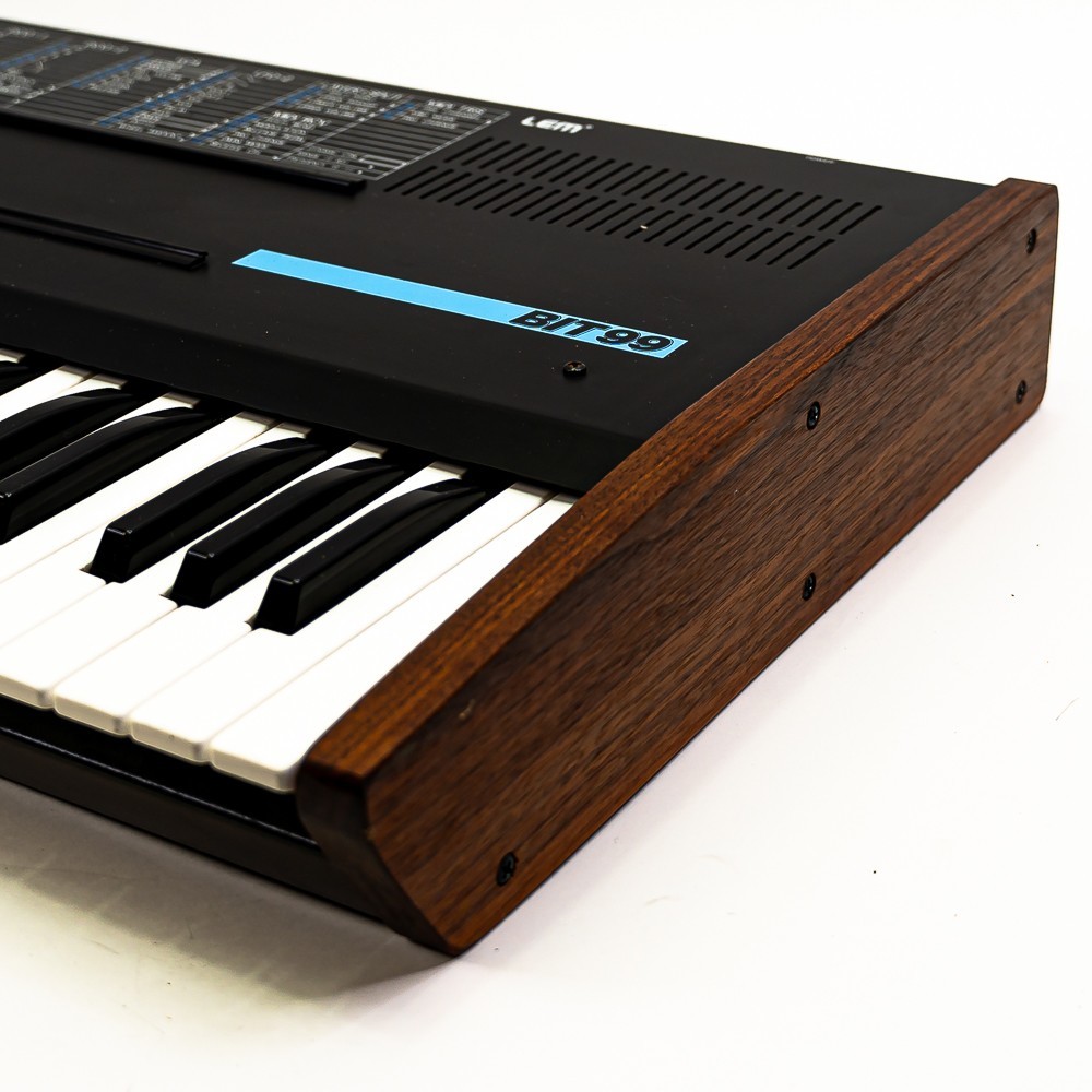 LEM Crumar Bit-99 w/ Tauntek Firmware – Non-Functioning Project Synth w/ Upgrade