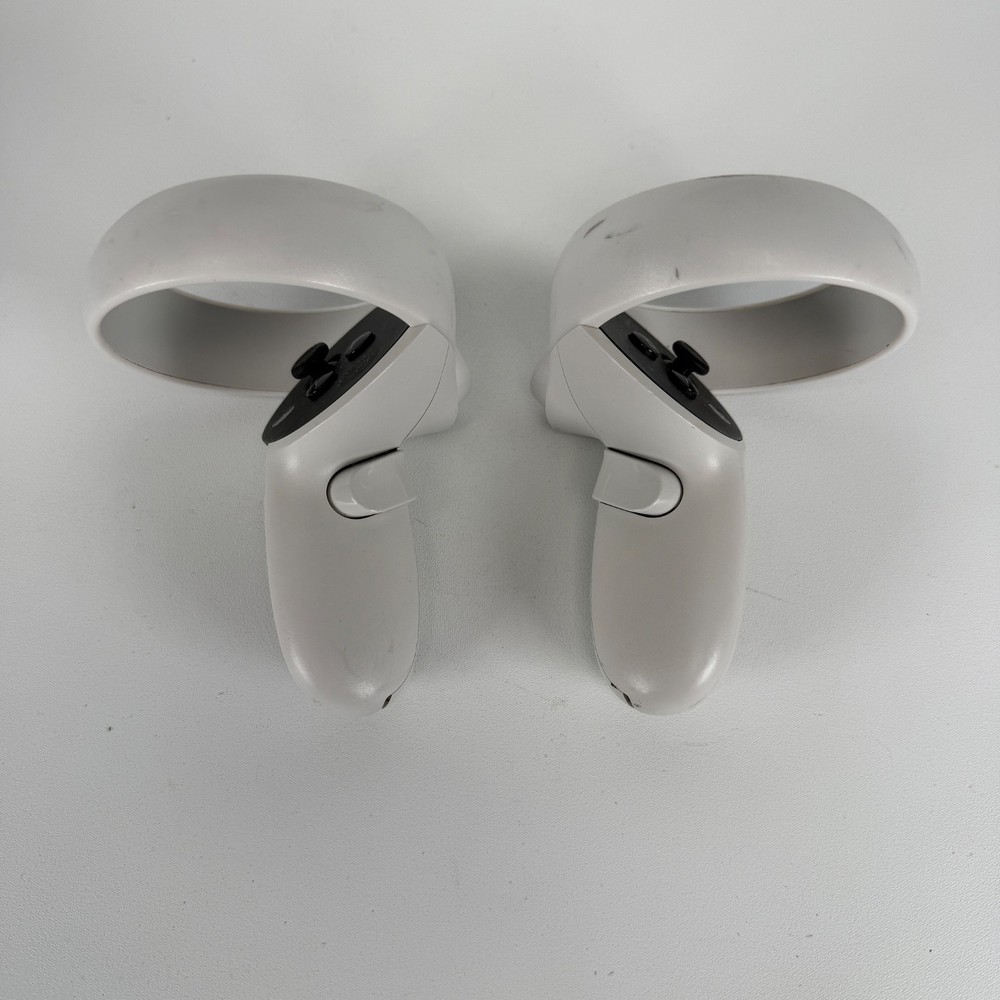 GENUINE Oculus Meta Quest 2 VR Controller Pair NOT TESTED