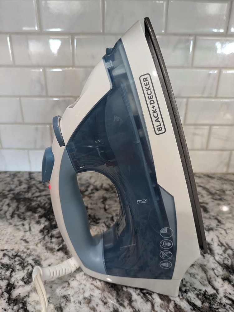 BLACK+DECKER Easy Steam Nonstick Iron, IR40V