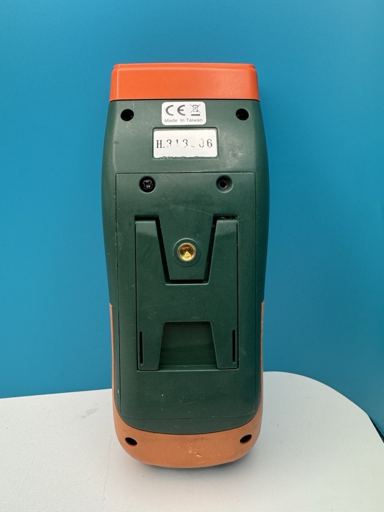 EXTECH SDL200 4-CHANNEL TEMPERATURE METER