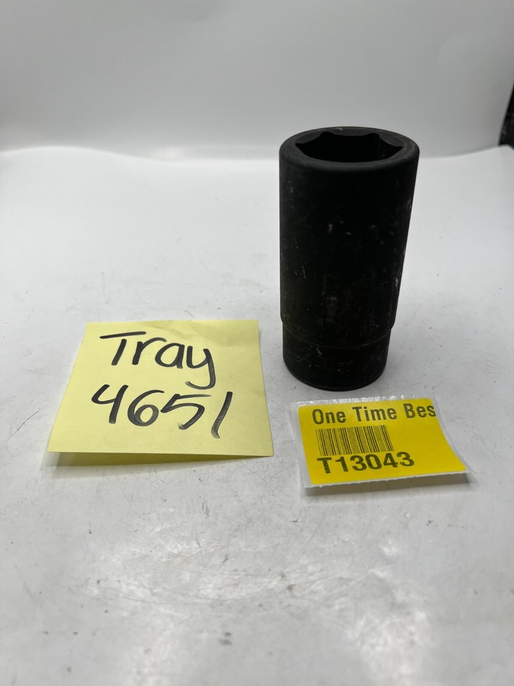 GENUINE Dewalt 75-146D Standard Impact Socket 30mm, Black