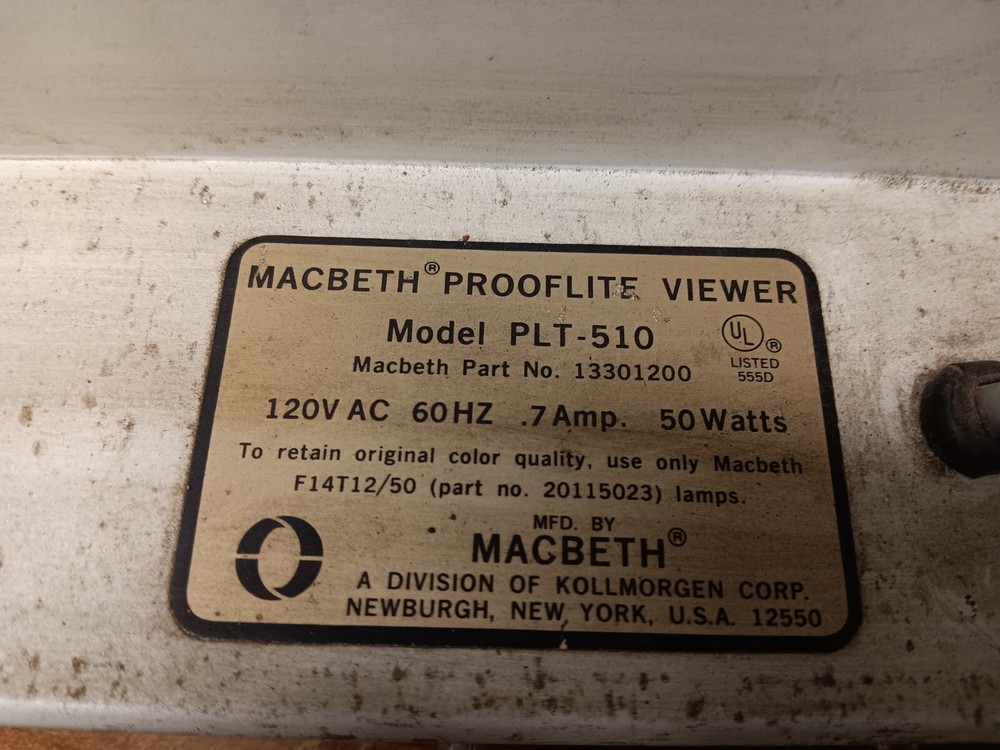 MACBETH PROOFLITE VIEWER LIGHT BOX MODEL PLT510