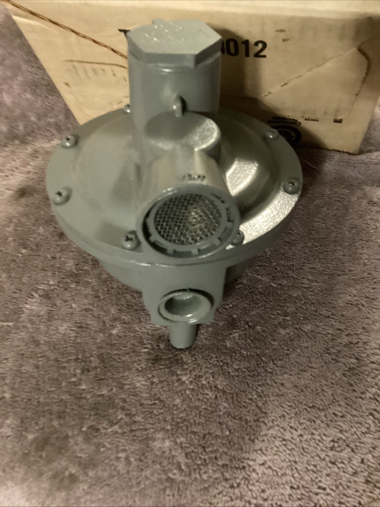 FISHER CONTROLS… 7345-01…. Regulator ….3/16" Orifice….NOS😀