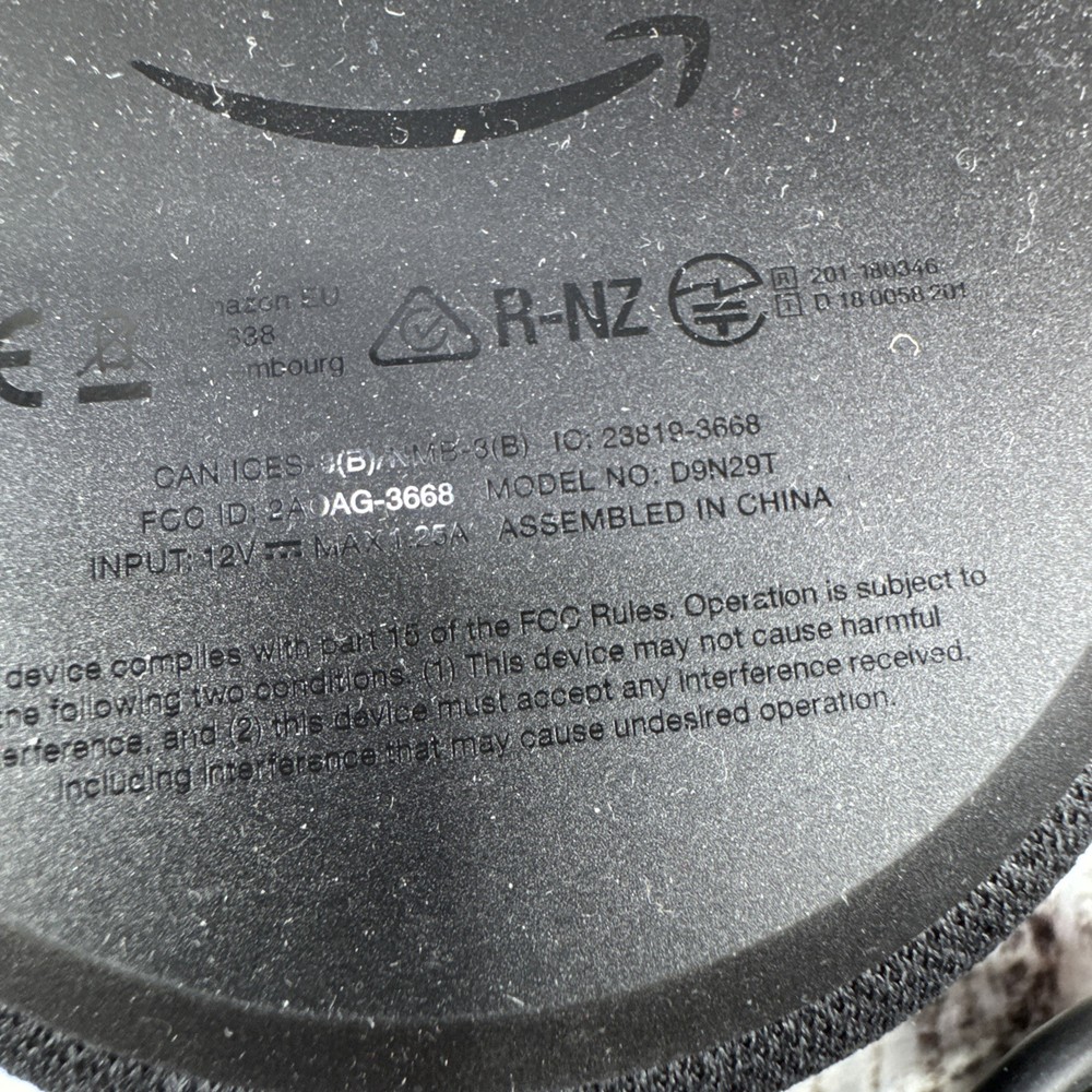 Amazon Echo Dot 3rd Gen Smart Speaker D9N29T Black w/ Power Adapter