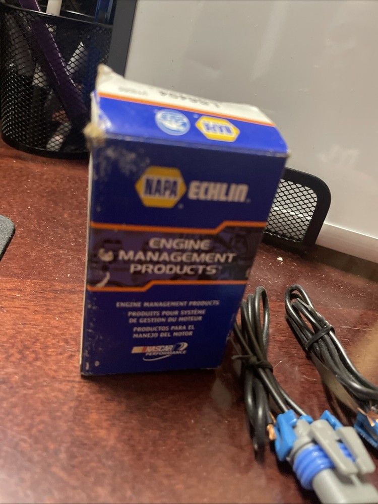 Napa Echlin Light Socket Assembly LS6494 NOS