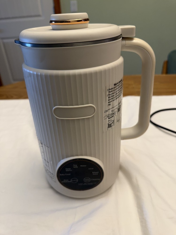 Lightly Used! Automatic Nut Milk Maker & Blender DJ001