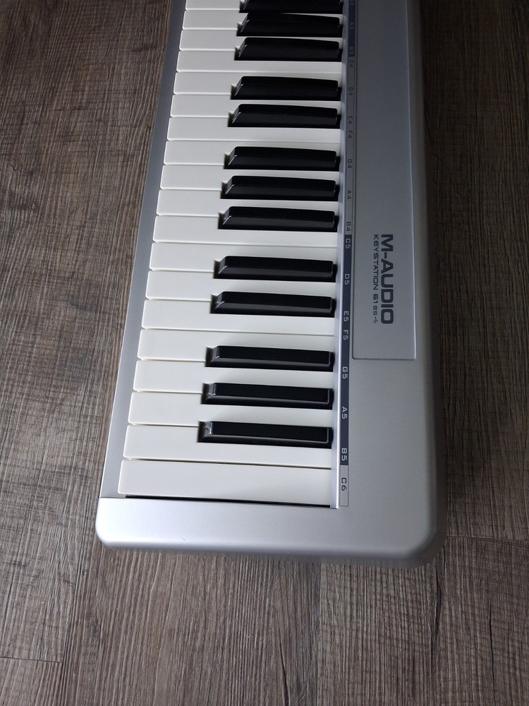 M-AUDIO Keystation 61ES MIDI Controller Keyboard
