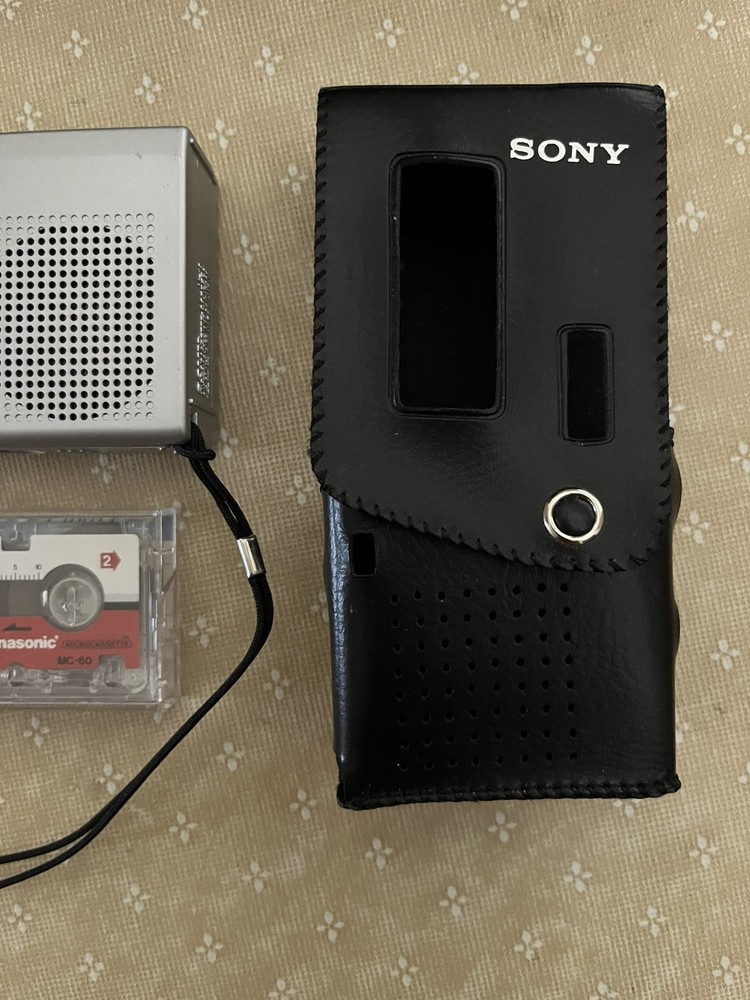Sony Microcassette M-10 Recorder Vintage Turns On, but non-functioning