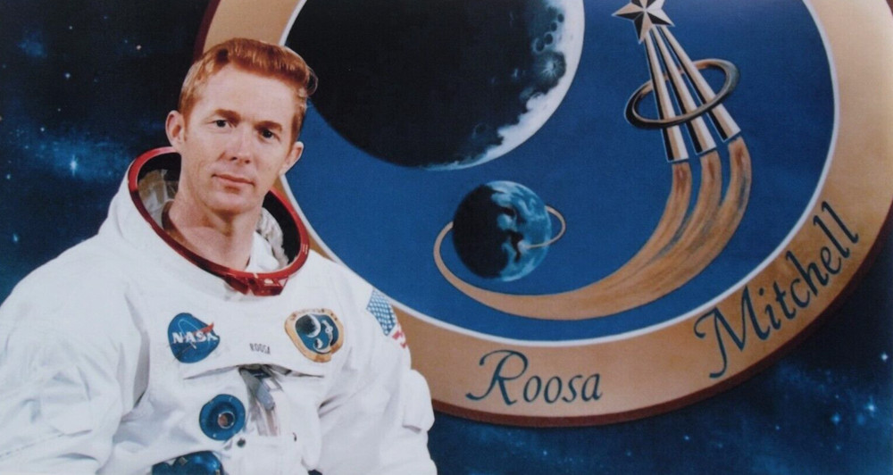 Stuart Roosa Apollo 14 Mission Command Module Pilot Signed Autographed Card