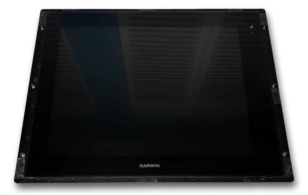 Garmin GPSMAP 8215 Touch Screen GPS Chartplotter Multi Funtion Display