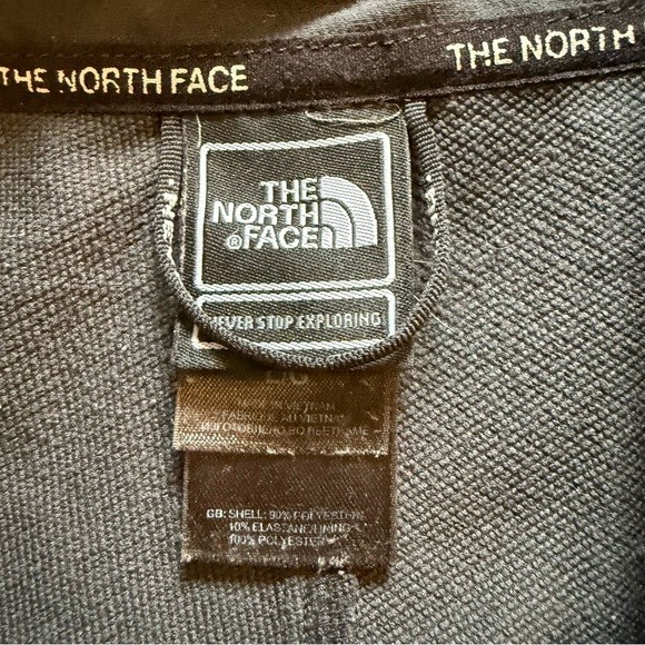 The North Face Quarter Zip Spring Pull Over Jacket Size L