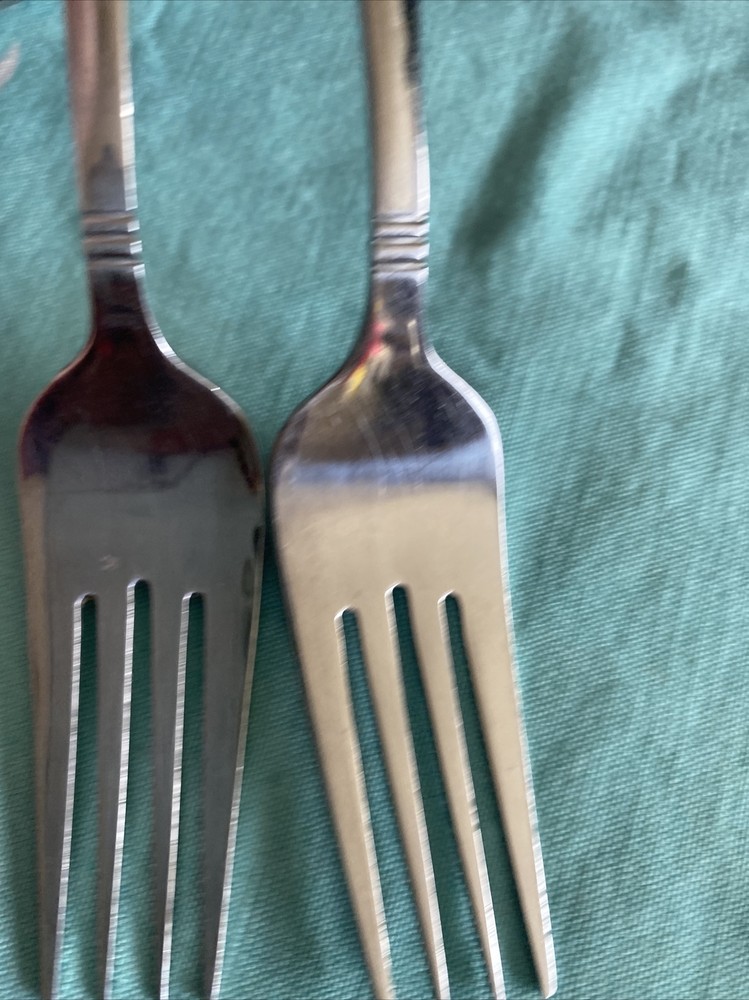 4 Pcs Rogers Co Country Shell Dinner Forks Stainless Flatware