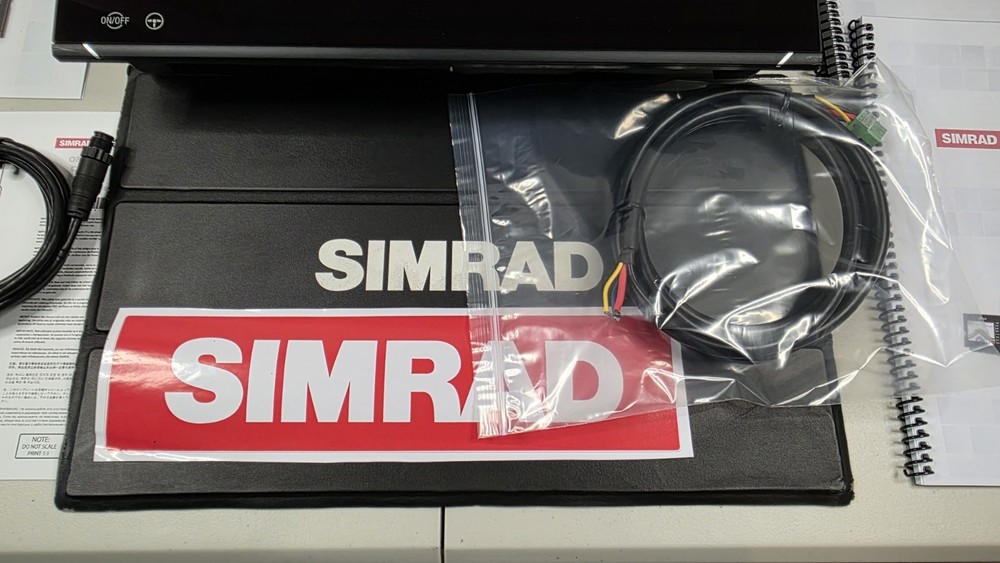 Simrad NSO16 evo3 + OP50 Remote Controller 16” MFD Chartplotter – Complete Set.