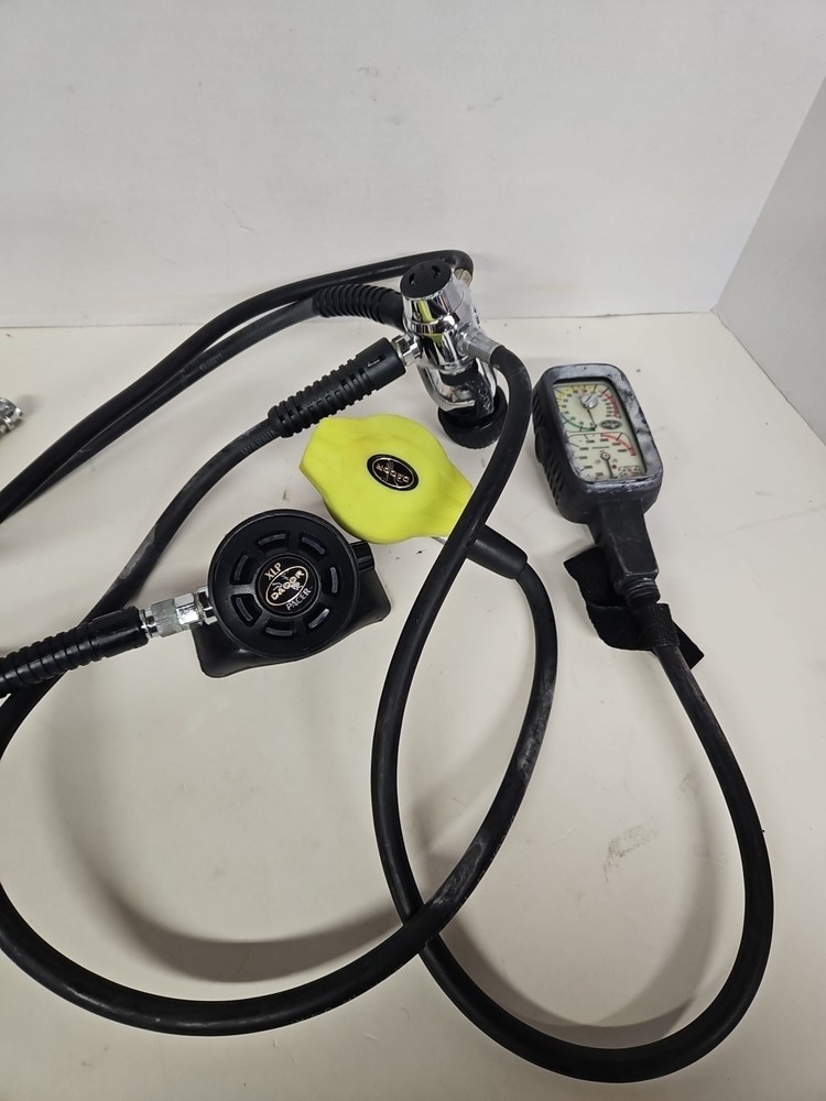 Scuba Gear Dacor Octopus, Regulators, And Computer Untested