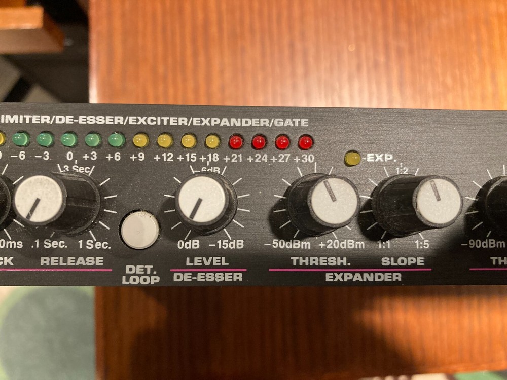 ART MDC 2001 Stereo Master Dynamics Controller