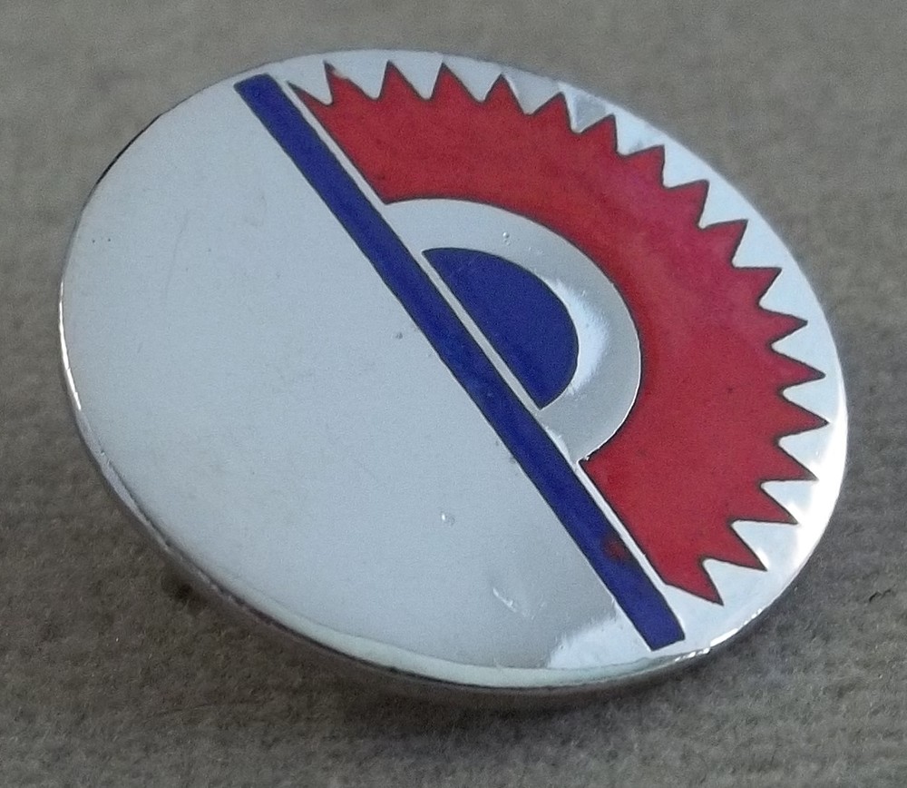 Patch Style Unit Crest Labrador North-East Canada Base Command - Clutchback