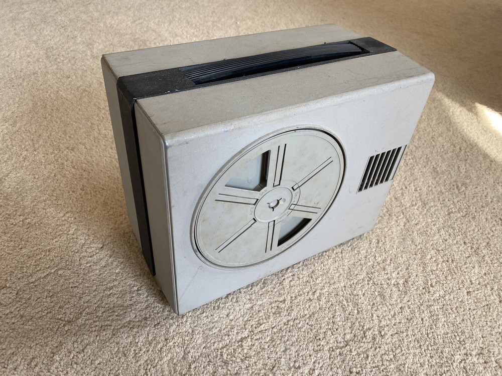 Bell & Howell Multi Motion 8mm Projector / Case