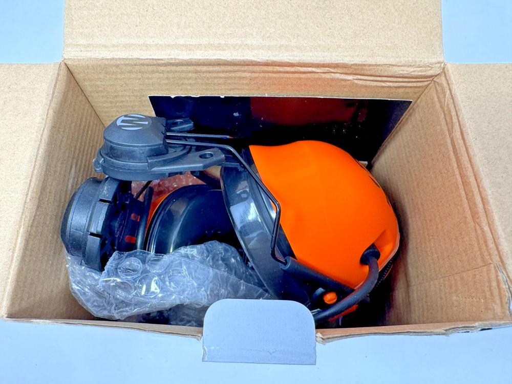 Walkers MAXPROTEC Active Safety Listening Hardhat Muff