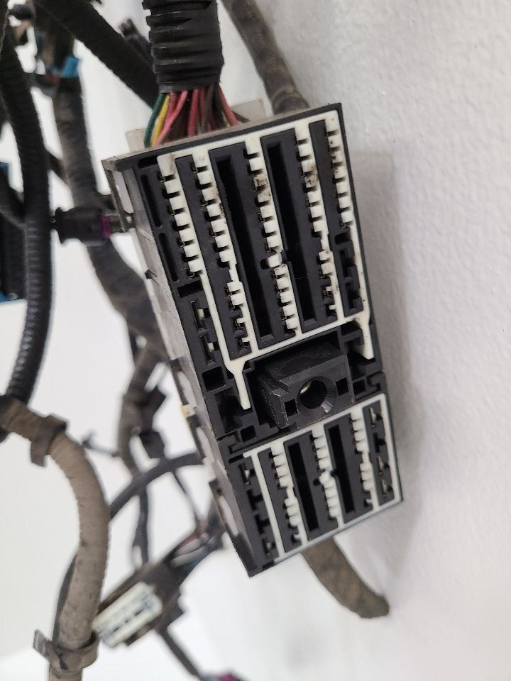 2015 BUICK ENCLAVE Engine Wire Harness