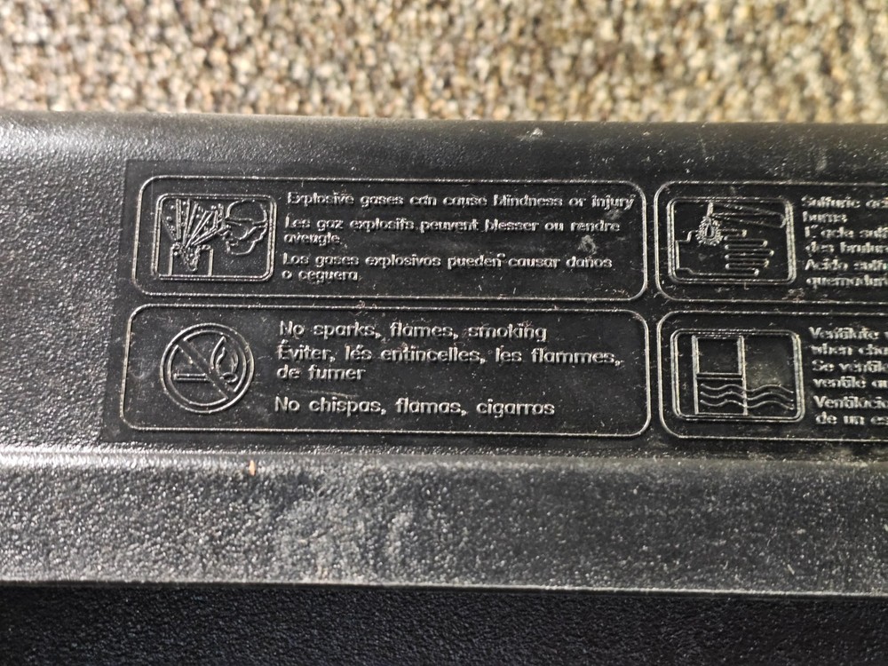 QUICKBOX 120177-001 Battery Box,Closure Type Thumb Screws