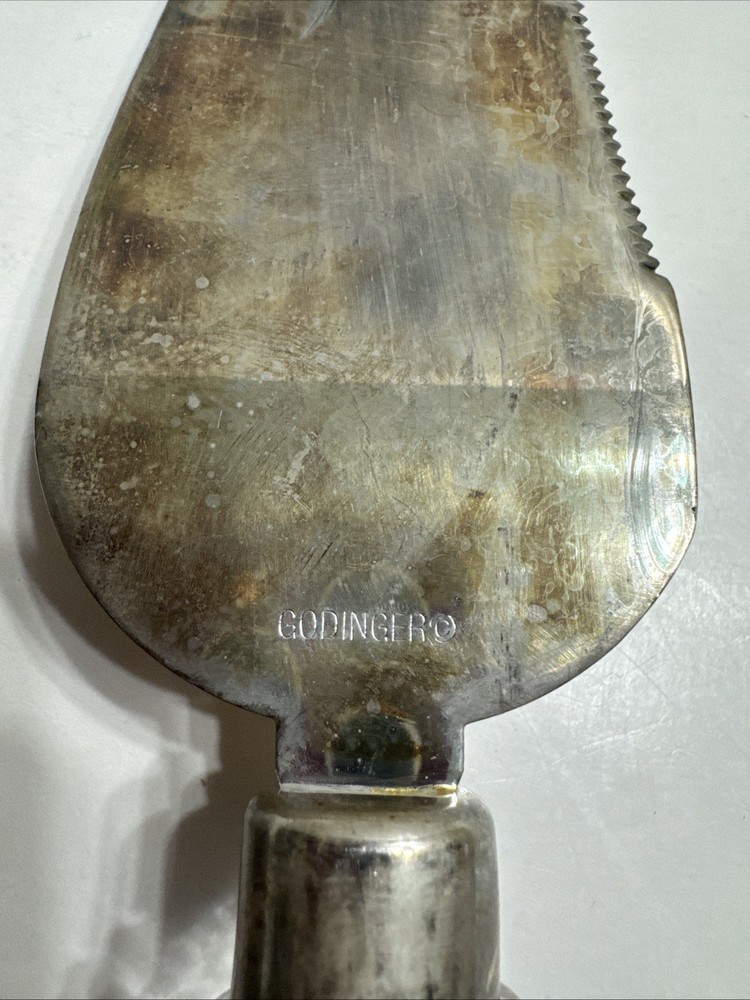 Vintage Godinger Shannon Crystal cake server