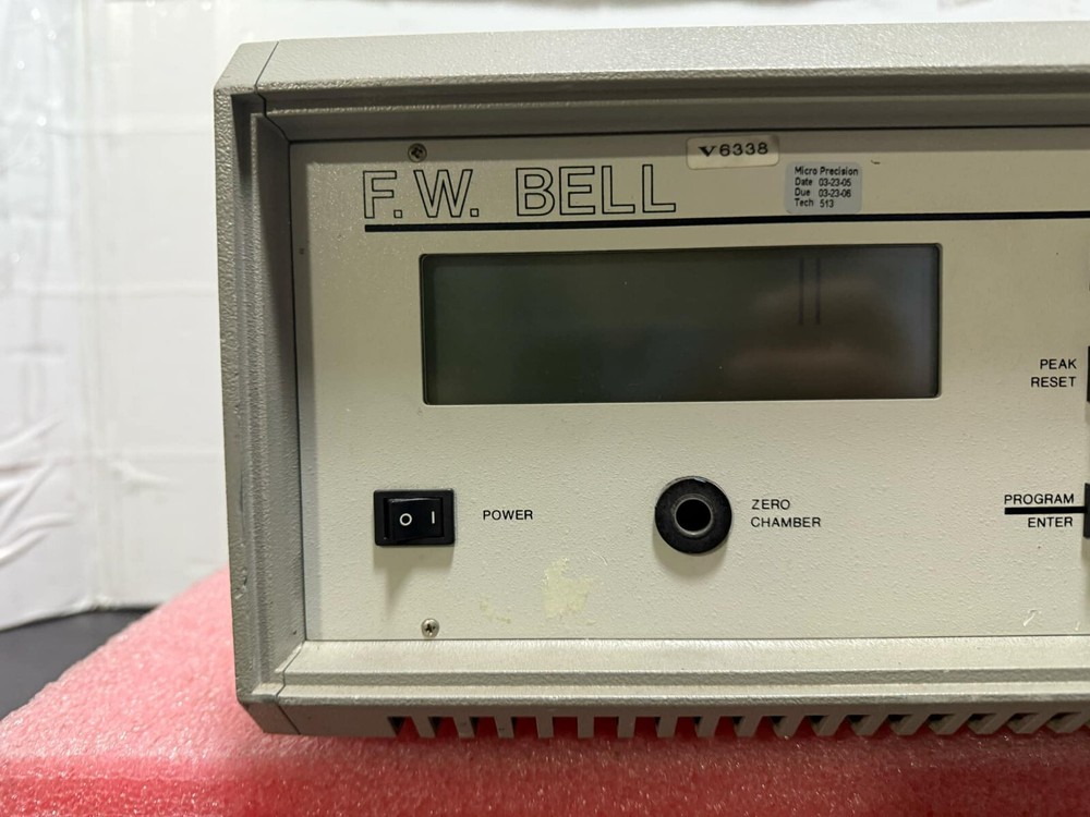 F.W. Bell Model 9500 Gaussmeter 9303