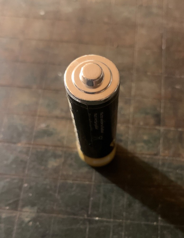 Secret Safe Battery AA Hidden Stash Storage Compartment Home Security Hideaway
