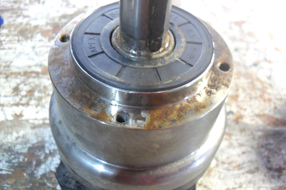 APEX DYNAMICS Planetary Gearbox AE090 Ratio 10:1, Shaft 7/8"