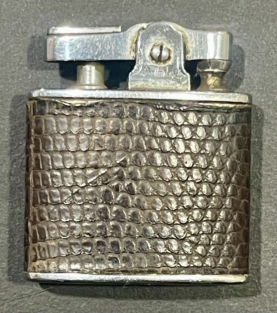 Vintage Ronson Standard Monogrammed Alligator Leather Automatic Lighter