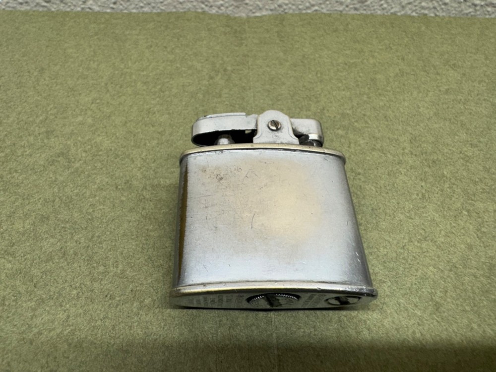 Vintage Ronson Standard Lighter