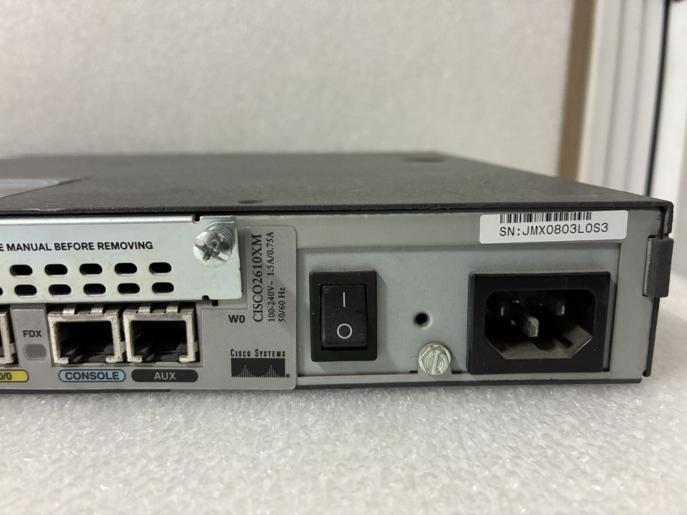 Cisco 2610XM Wired Router