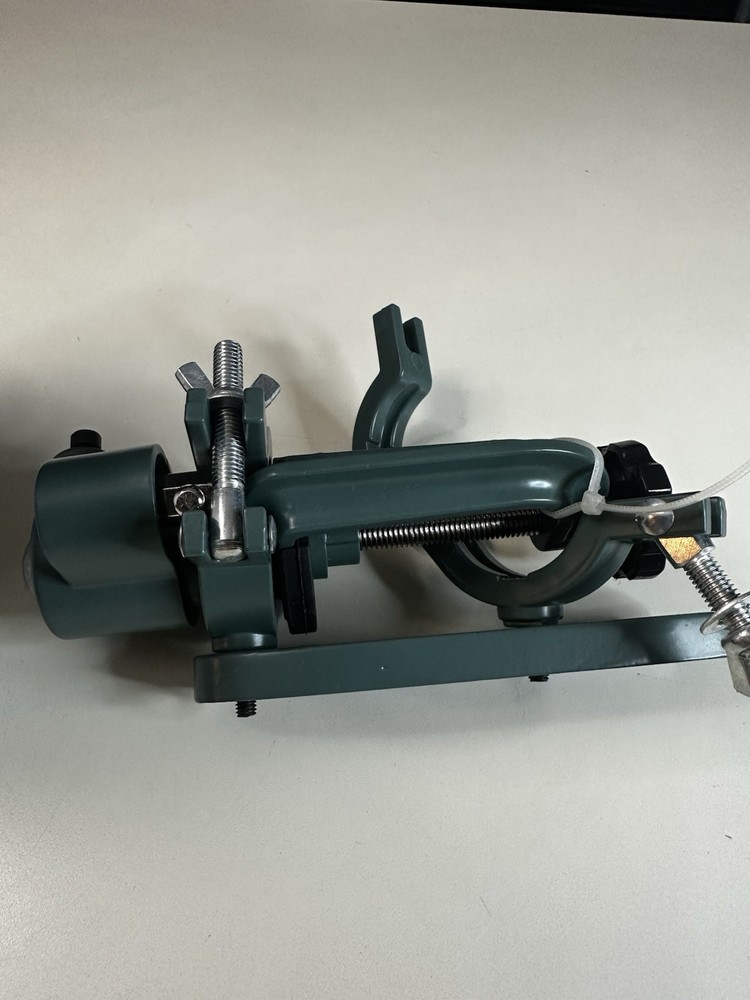 Bad Dog Versa Clamp