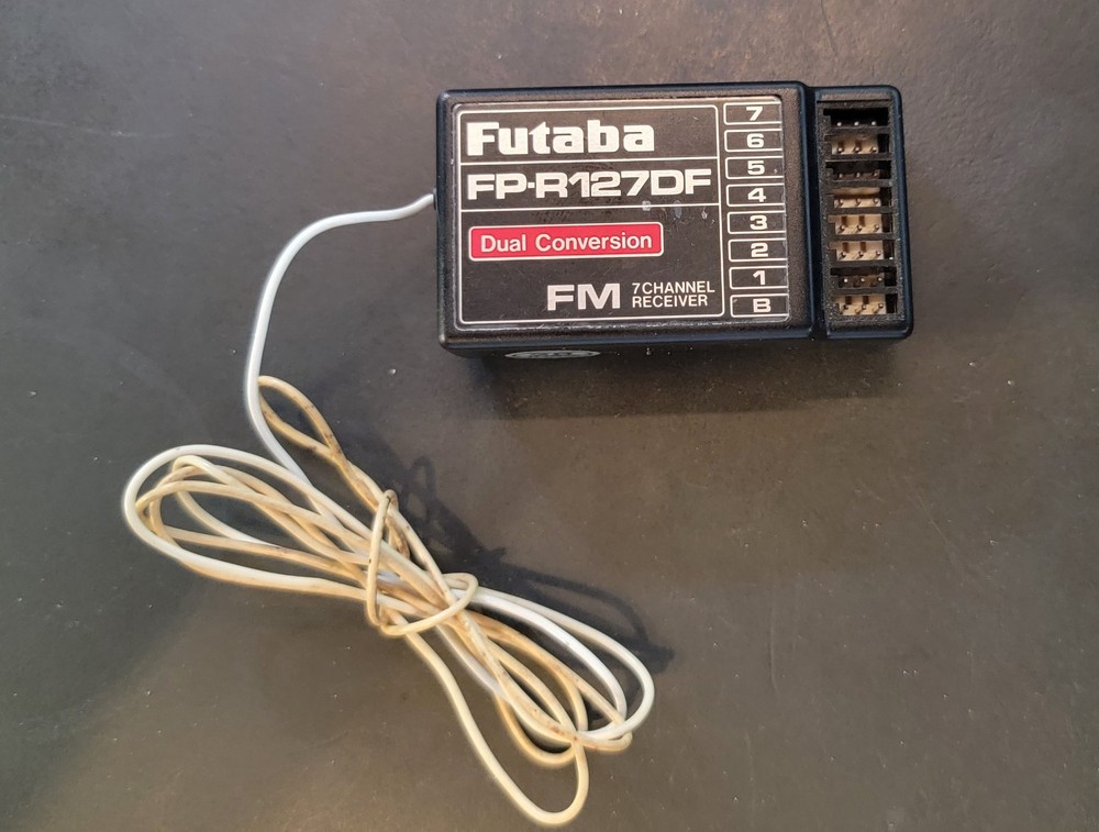 Futaba FP-R127DF Receiver (low band, no crystal)