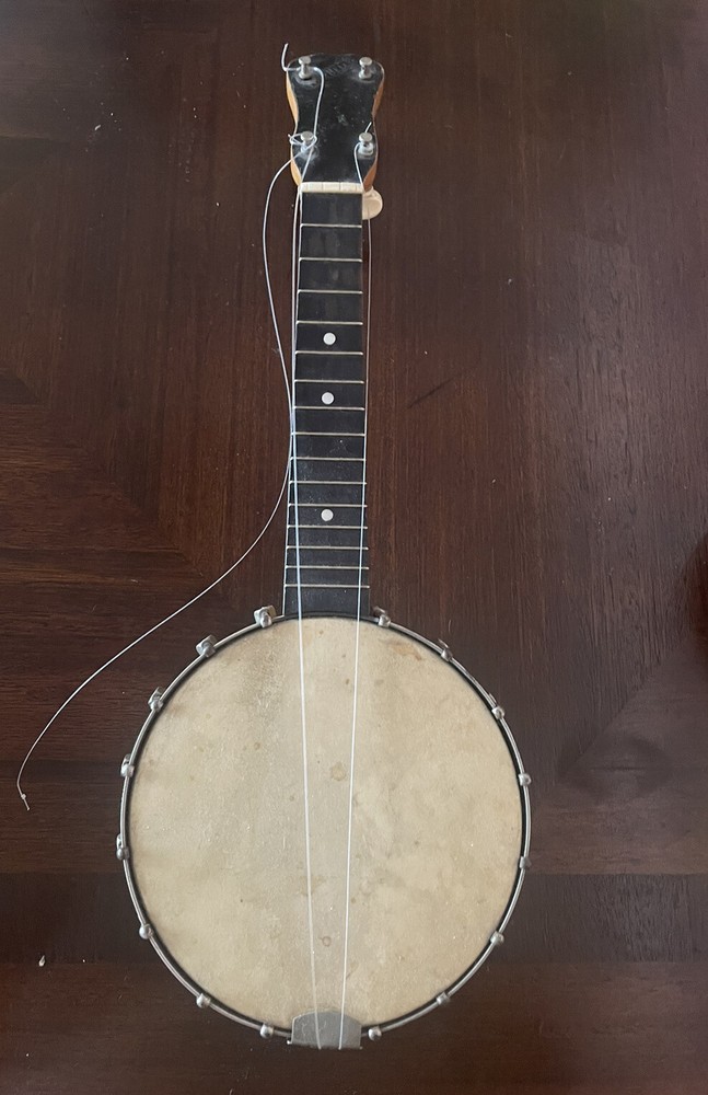 Antique Maybell Banjo Uke